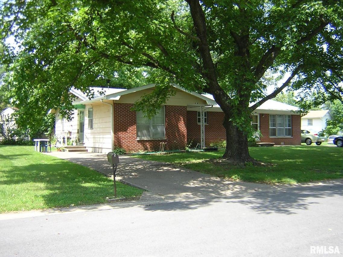 206 & 208 S Gray Dr., Carbondale, IL 62901