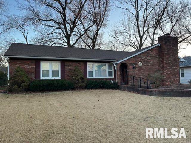 1357 E 6th St., Centralia, IL 62801