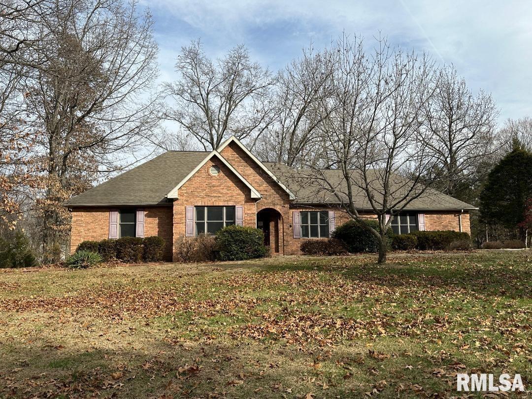 1150 Grand Oak Dr., Carbondale, IL 62901