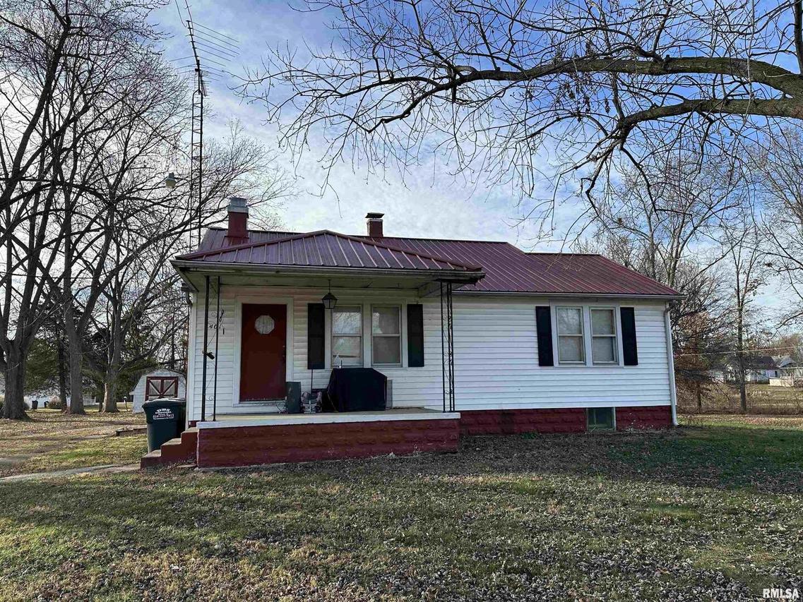 401 Penfield St., Odin, IL 62870
