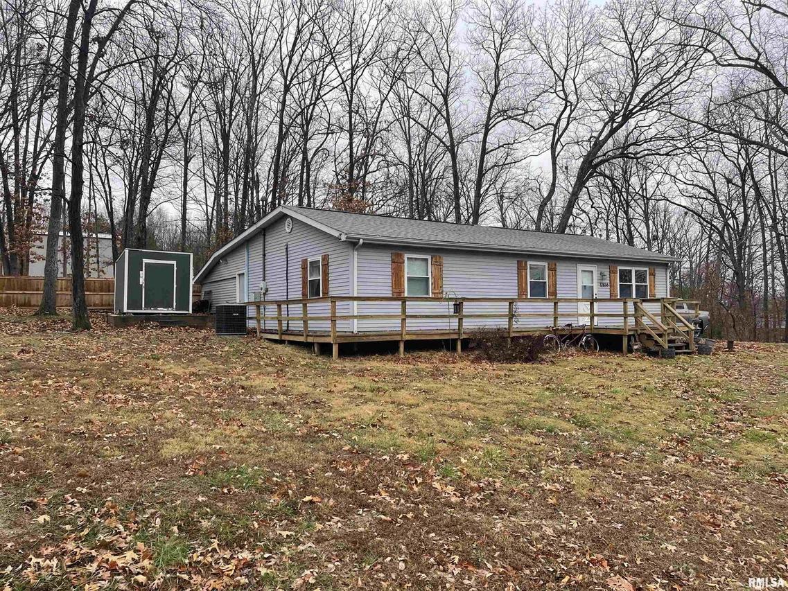 12836 N Shoreland Dr., Marion, IL 62959