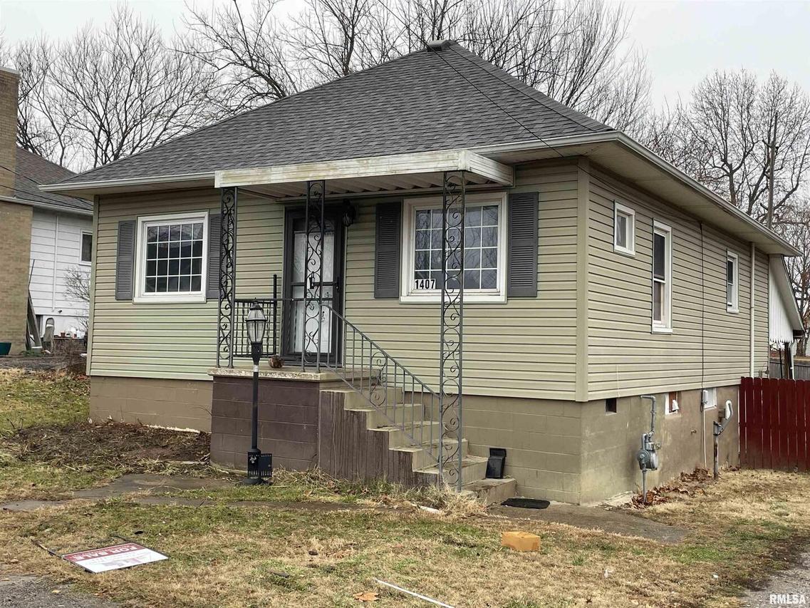 1407 Barham St., Johnston City, IL 62951