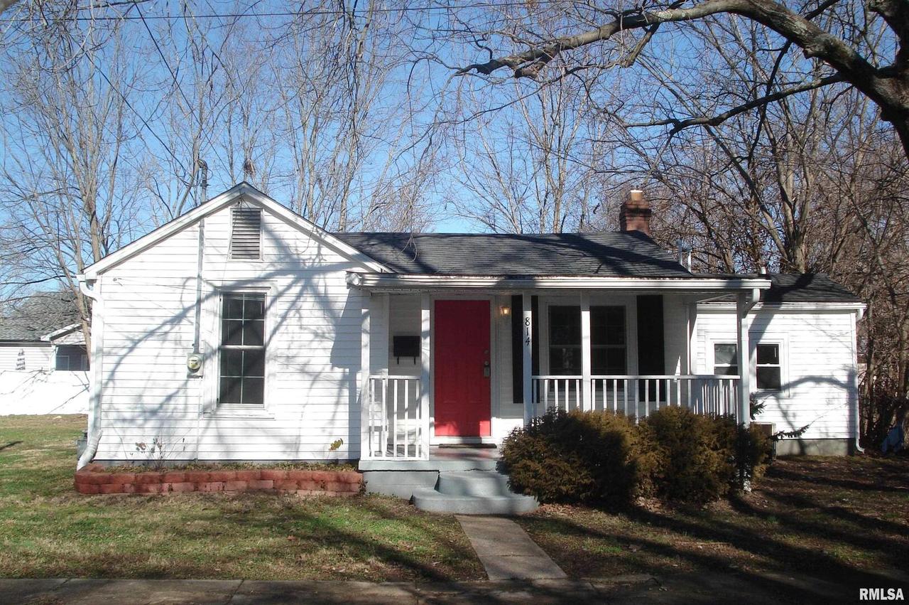 814 Tippit St., Carterville, IL 62918