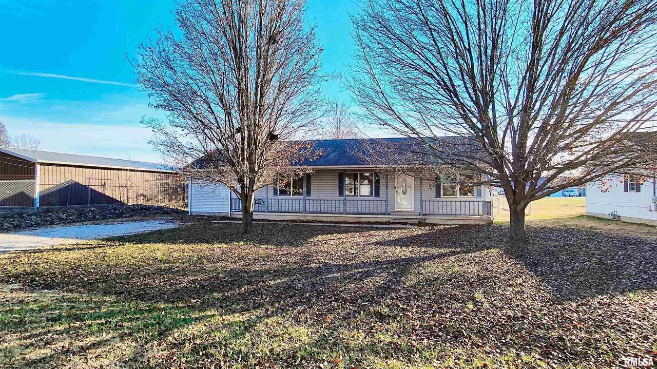 706 E 15th St., Metropolis, IL 62960