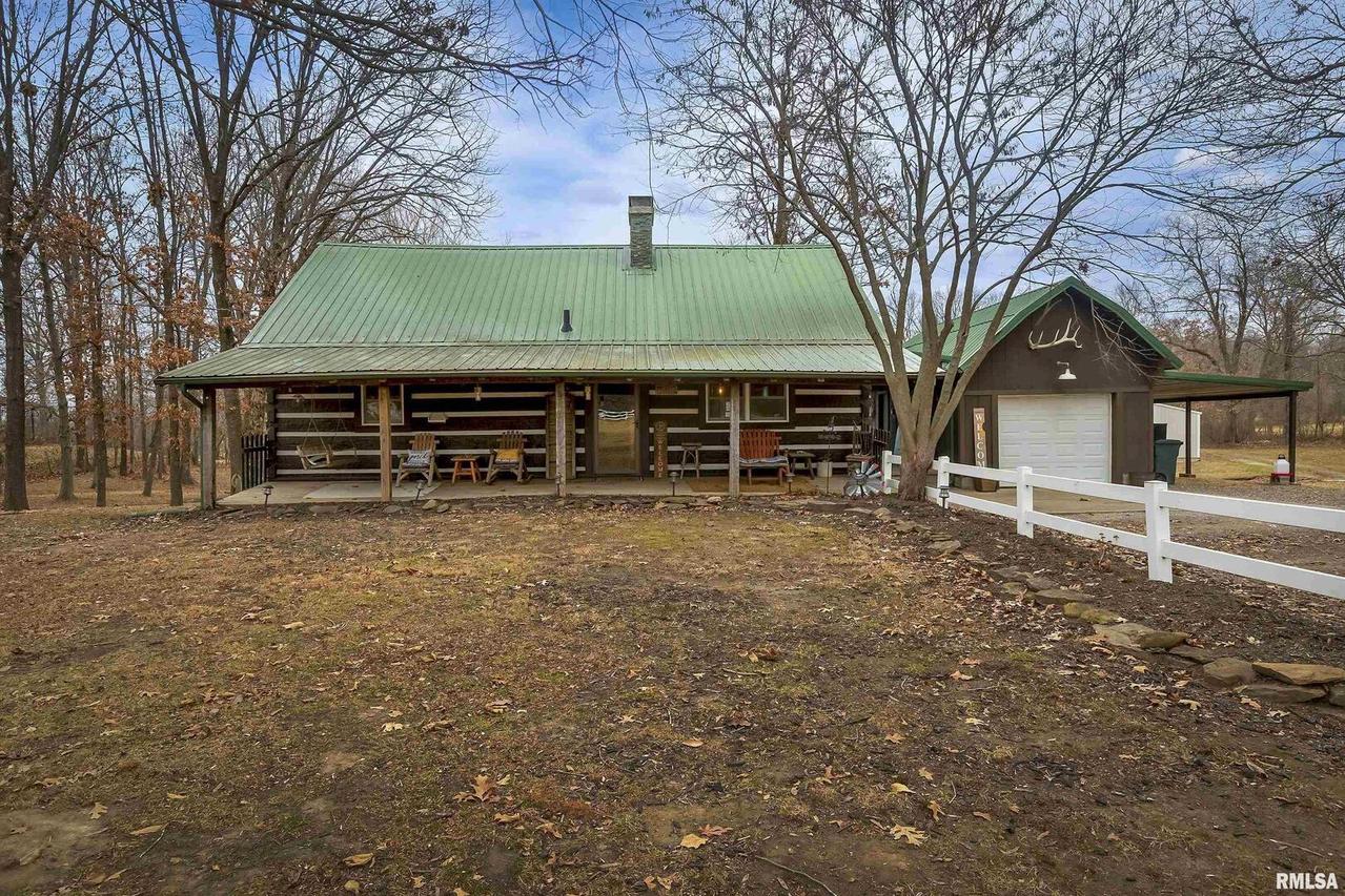 5752 Stotlar Rd., Carterville, IL 62918