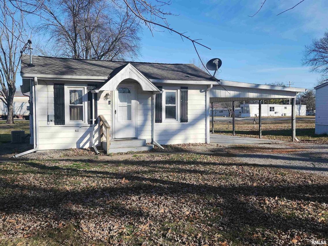 229 Fairground Rd., Pinckneyville, IL 62274