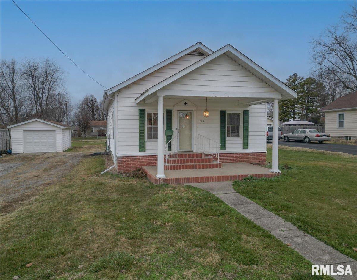 1008 N Van Buren St., Marion, IL 62959