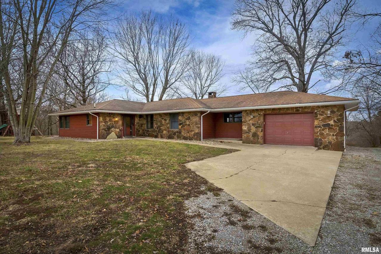 1 Craft Ln., Carbondale, IL 62902