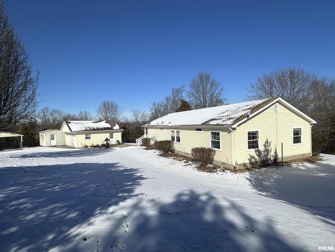 2630 W Crossroads Rd., Vienna, IL 62995