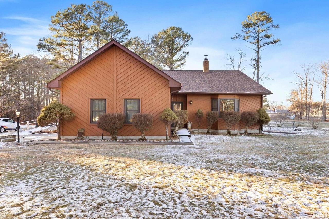 15107 Liberty School Rd., Marion, IL 62959