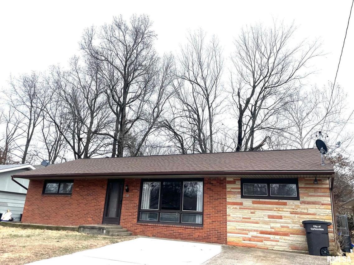 205 S Travelstead Ln., Carbondale, IL 62901