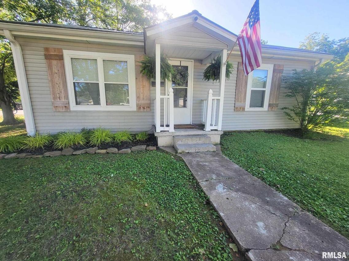 1701 Ferry St., Metropolis, IL 62960