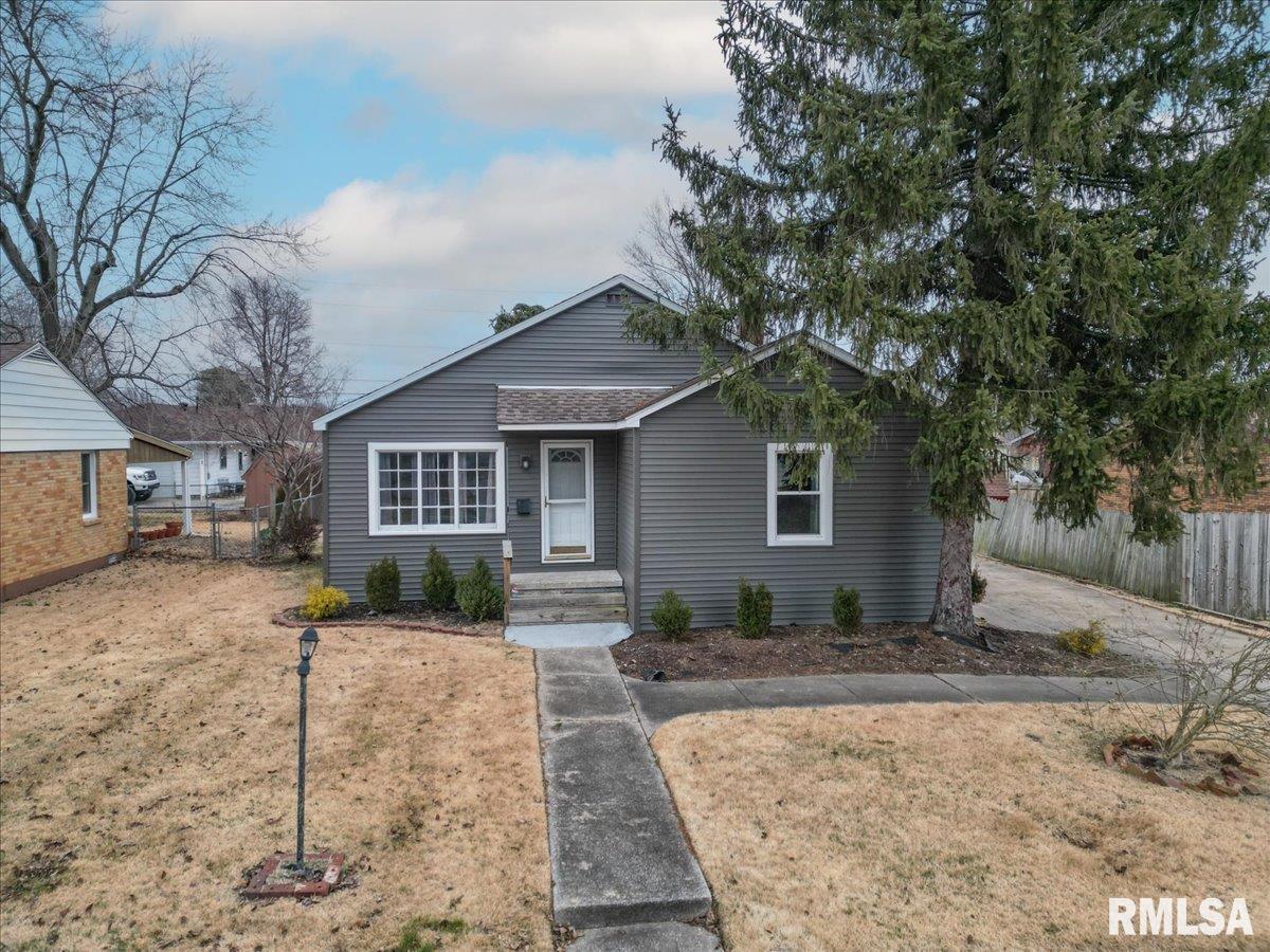 913 S Virginia Ave., Marion, IL 62959