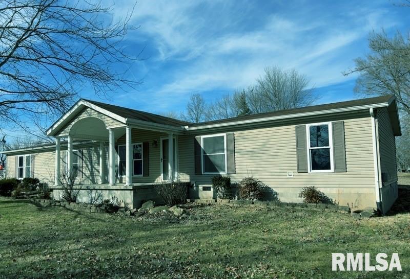 706 N Palmer St., West Frankfort, IL 62896