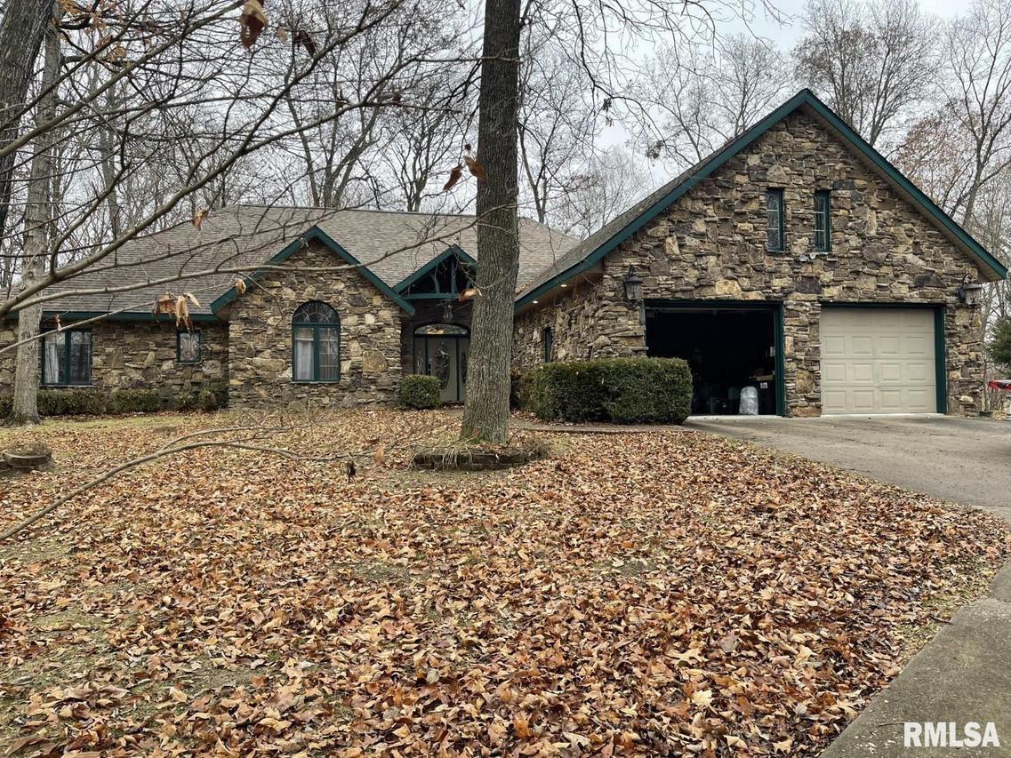 3705 Viola Ln., Murphysboro, IL 62966