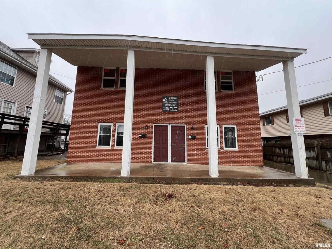 308 W College St., Carbondale, IL 62901
