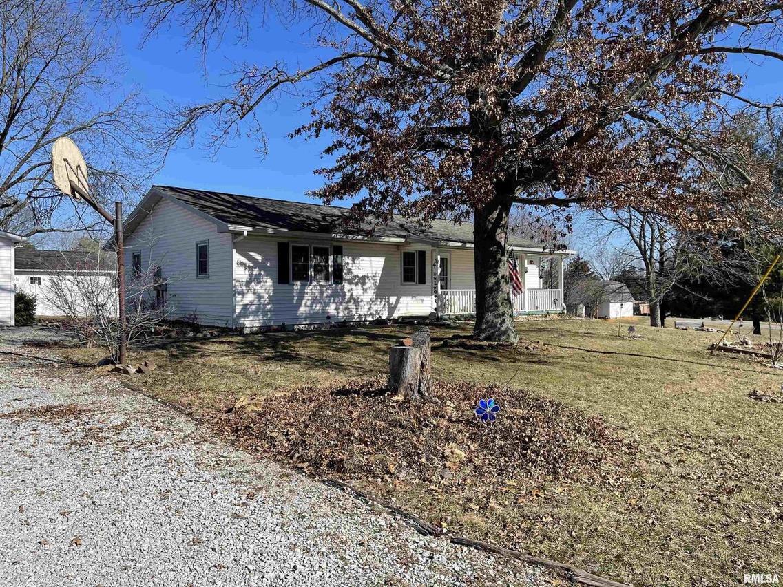 60 Eagle Dr., Goreville, IL 62939