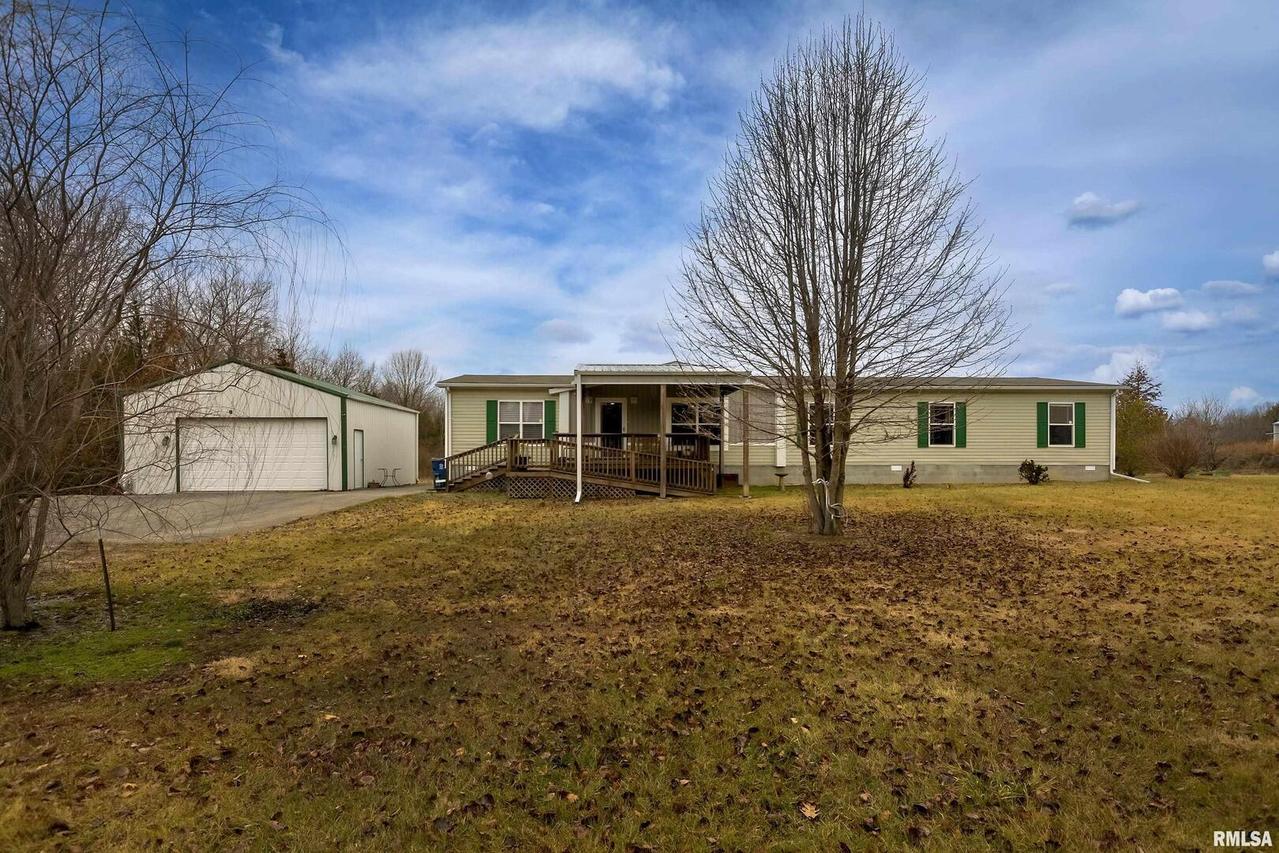 2217 S Thompsonville Rd., Thompsonville, IL 62890