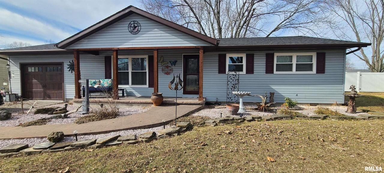 349 Northwood Ln., Salem, IL 62881