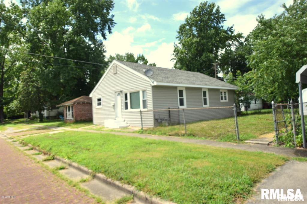 305 E Taylor St., Herrin, IL 62948
