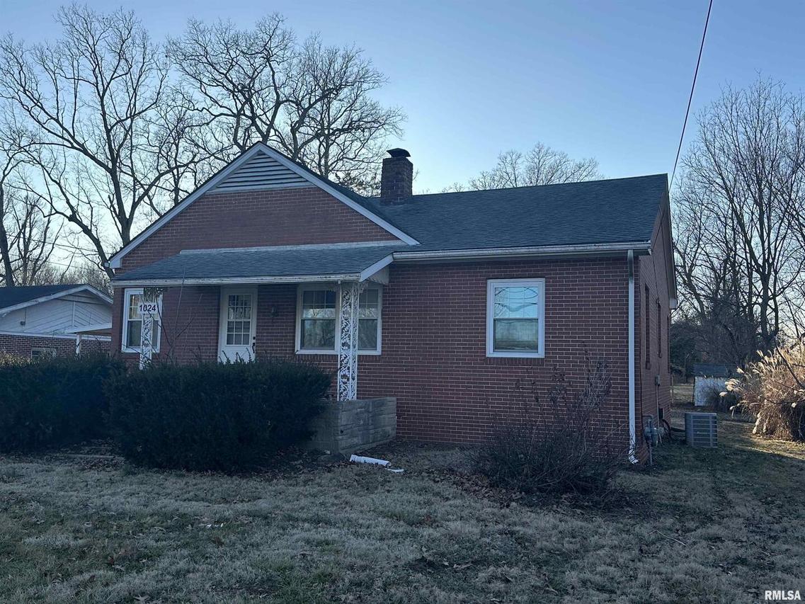 1024 S Giant City Rd., Carbondale, IL 62901