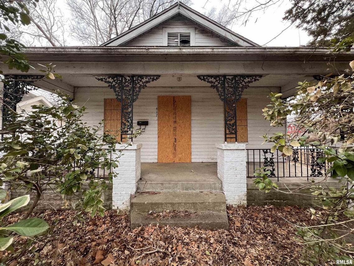 417 W Monroe St., Carbondale, IL 62901