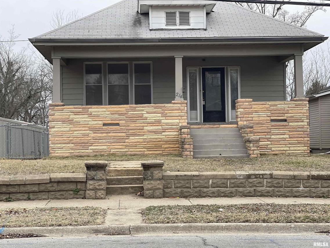 214 S 20th St., Murphysboro, IL 62966