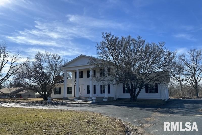 15811 N Tolle Ln., Mt Vernon, IL 62864