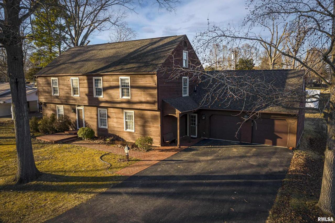 1804 Julianne Dr., Marion, IL 62959