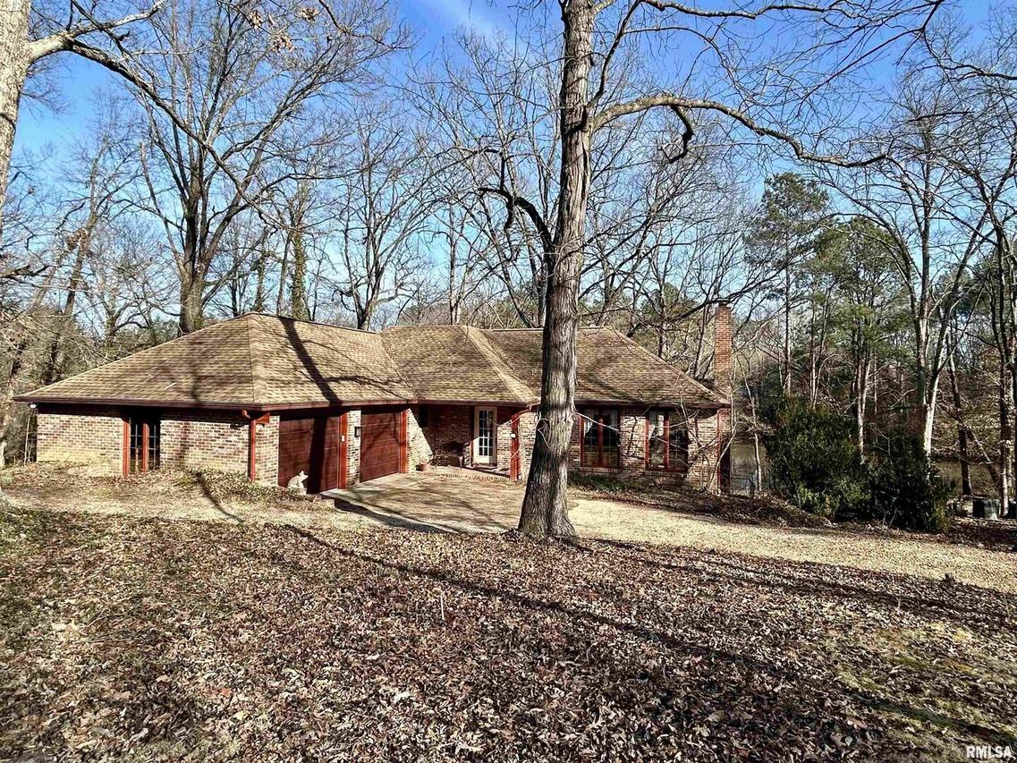 126 Misty Lake Dr., Murphysboro, IL 62966