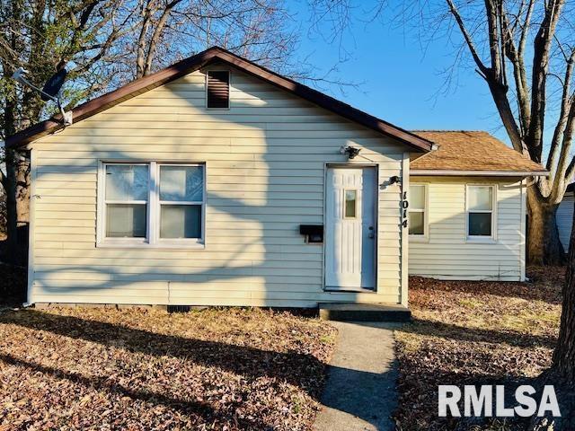 1014 E 4th St., Centralia, IL 62801