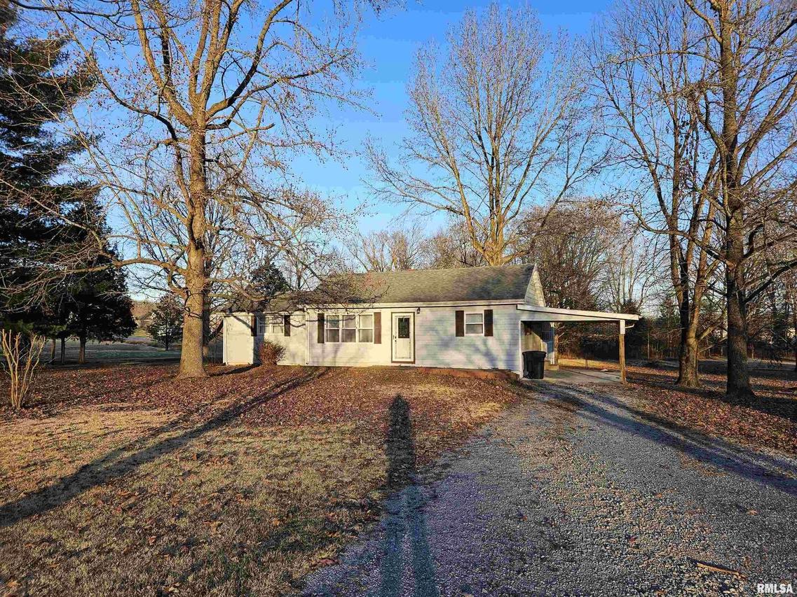 824 N 1st St., Vienna, IL 62995