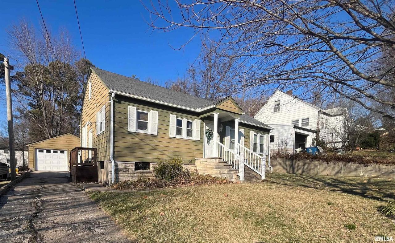 118 W Lewis St., Anna, IL 62906