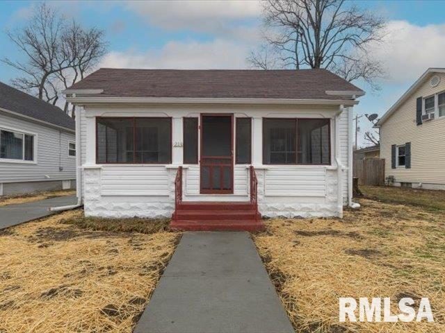 213 N 20th St., Herrin, IL 62948