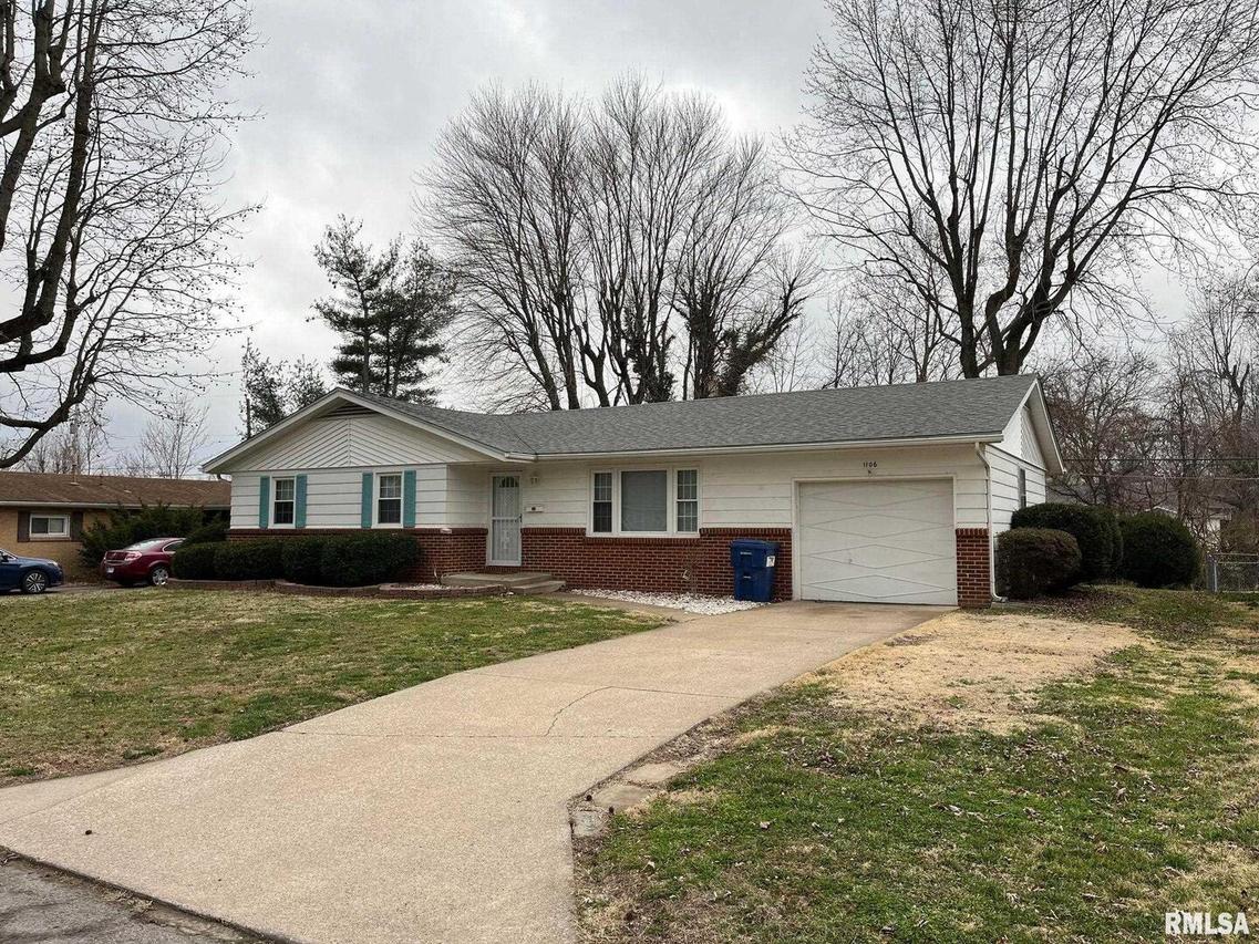 1106 Laura Ln., Marion, IL 62959
