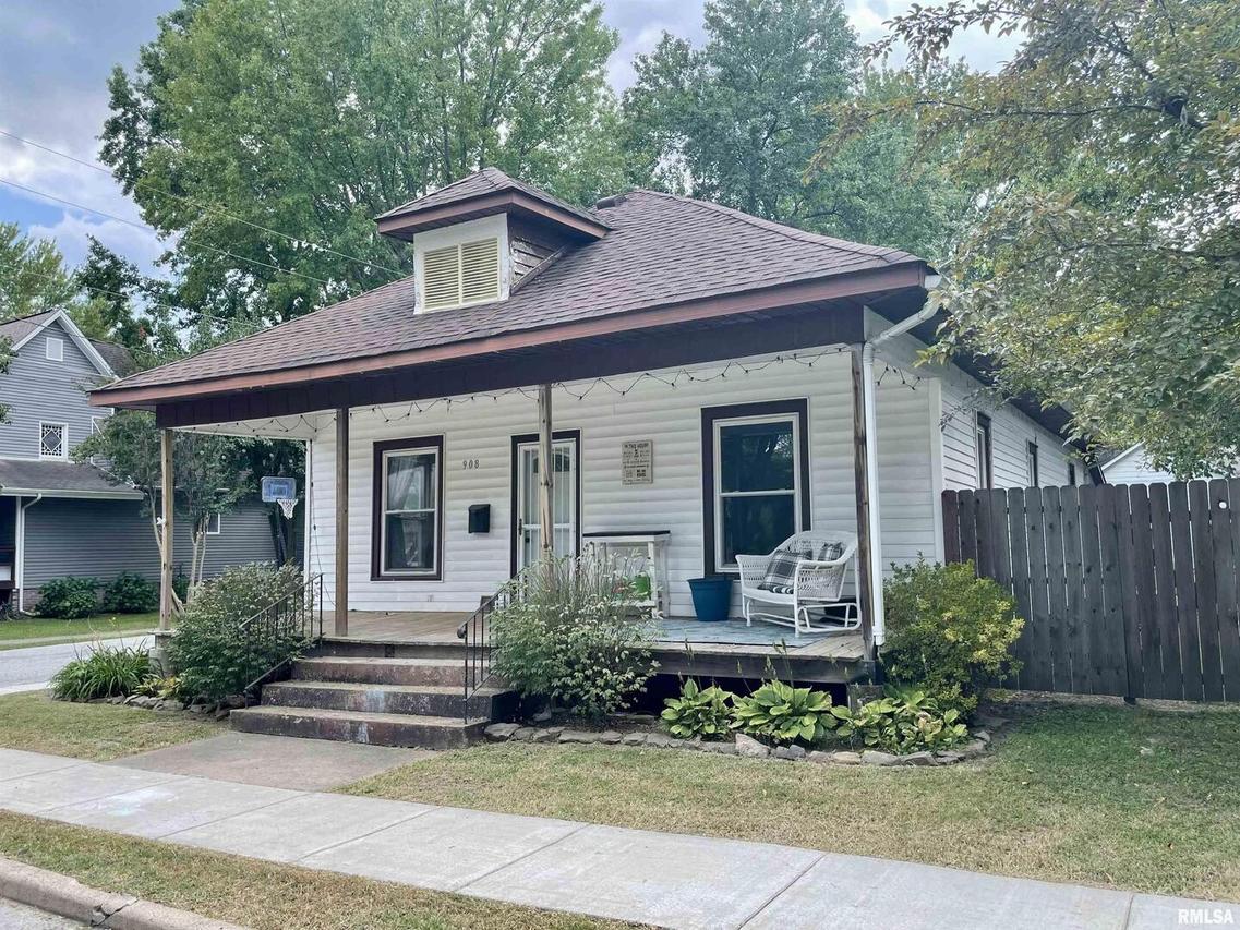 908 S Buchanan St., Marion, IL 62959