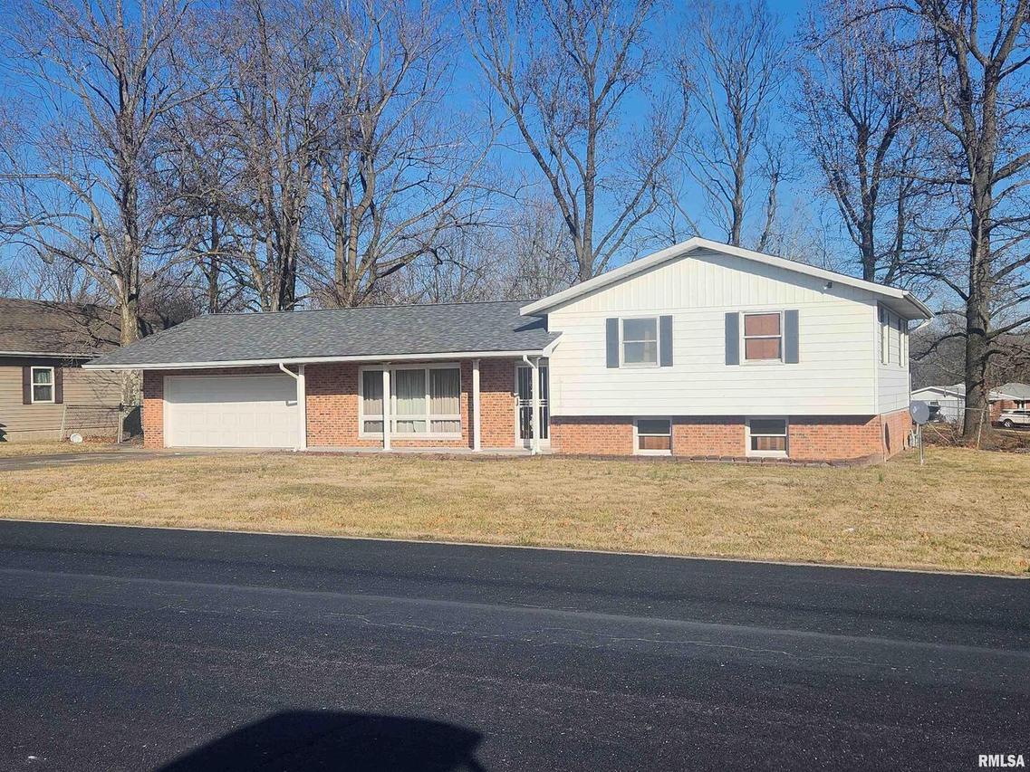 304 Mildred Dr., Pinckneyville, IL 62274