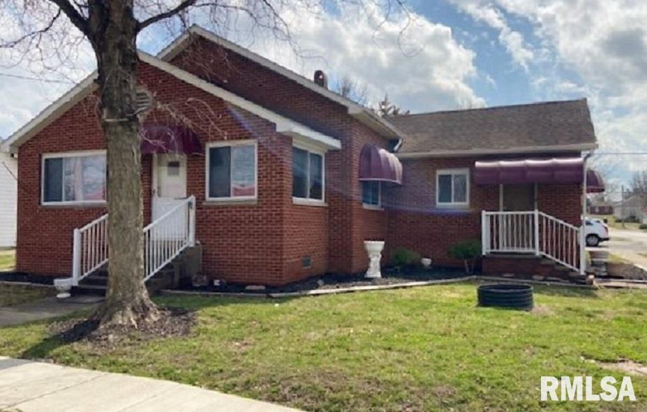 1302 E Main St., West Frankfort, IL 62896