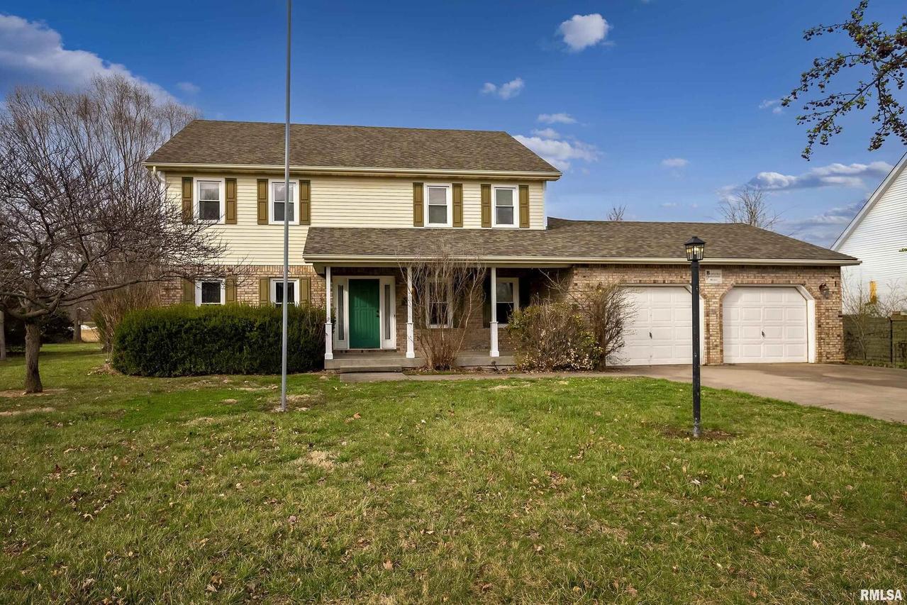 818 Cottonwood Ln., Carterville, IL 62918