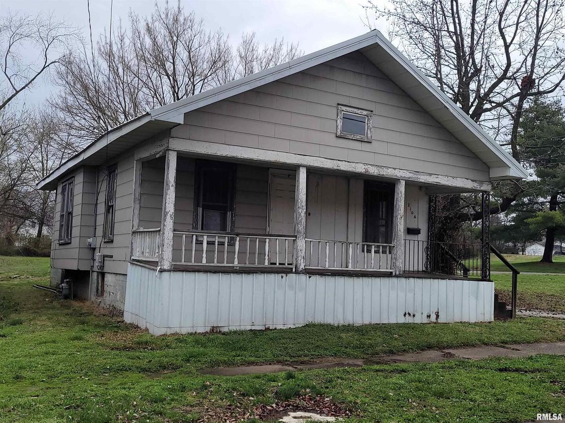2104 Logan St., Mt Vernon, IL 62864
