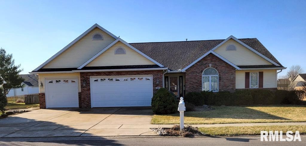 440 Pheasant Run, Sherman, IL 62684