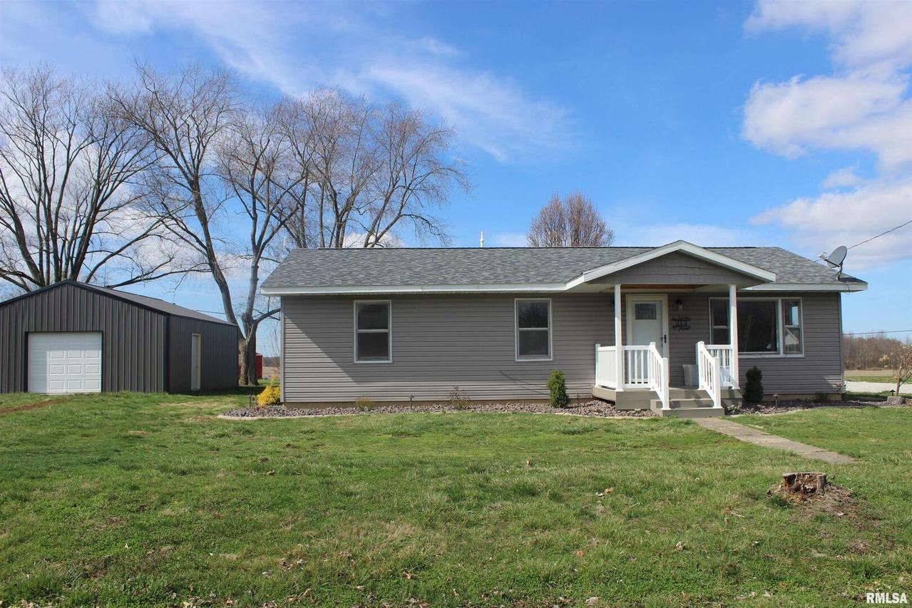 213 High St., Alma, IL 62807