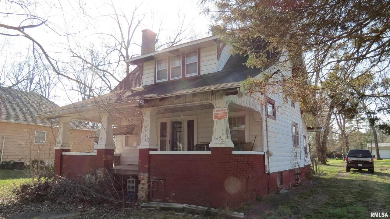 731 E Main St., Duquoin, IL 62832