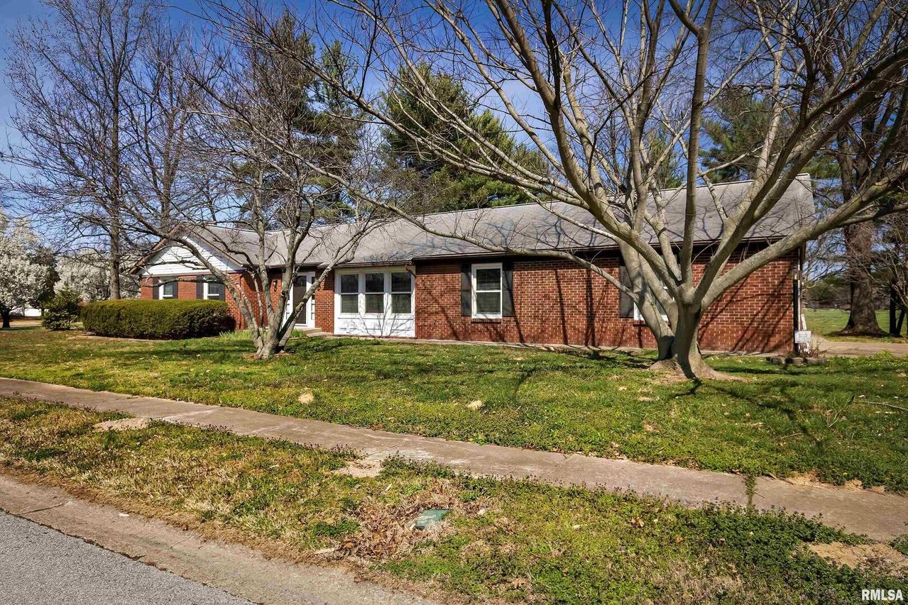 609 N Beadle Dr., Carbondale, IL 62901