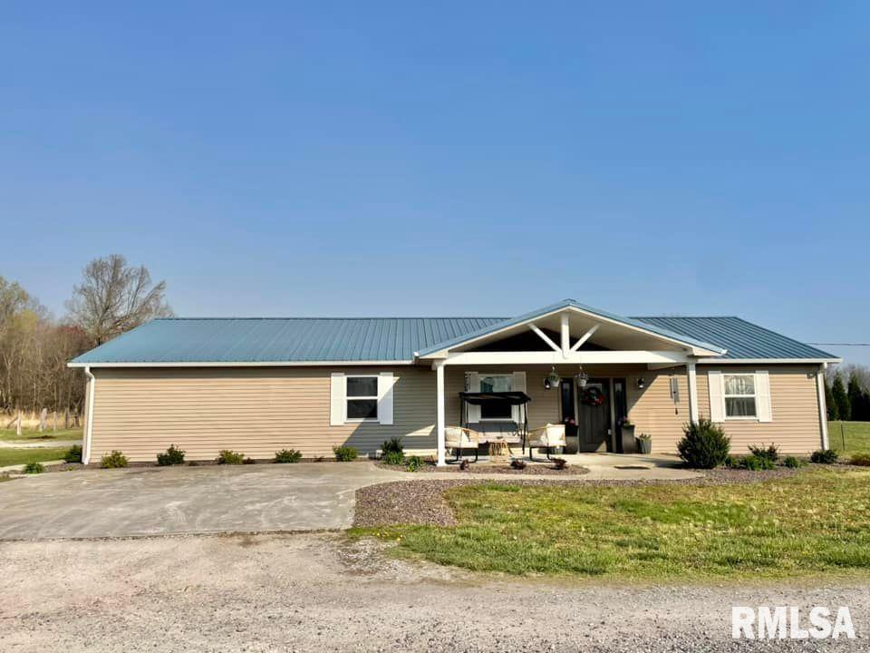 110 Christian Ln., Metropolis, IL 62960
