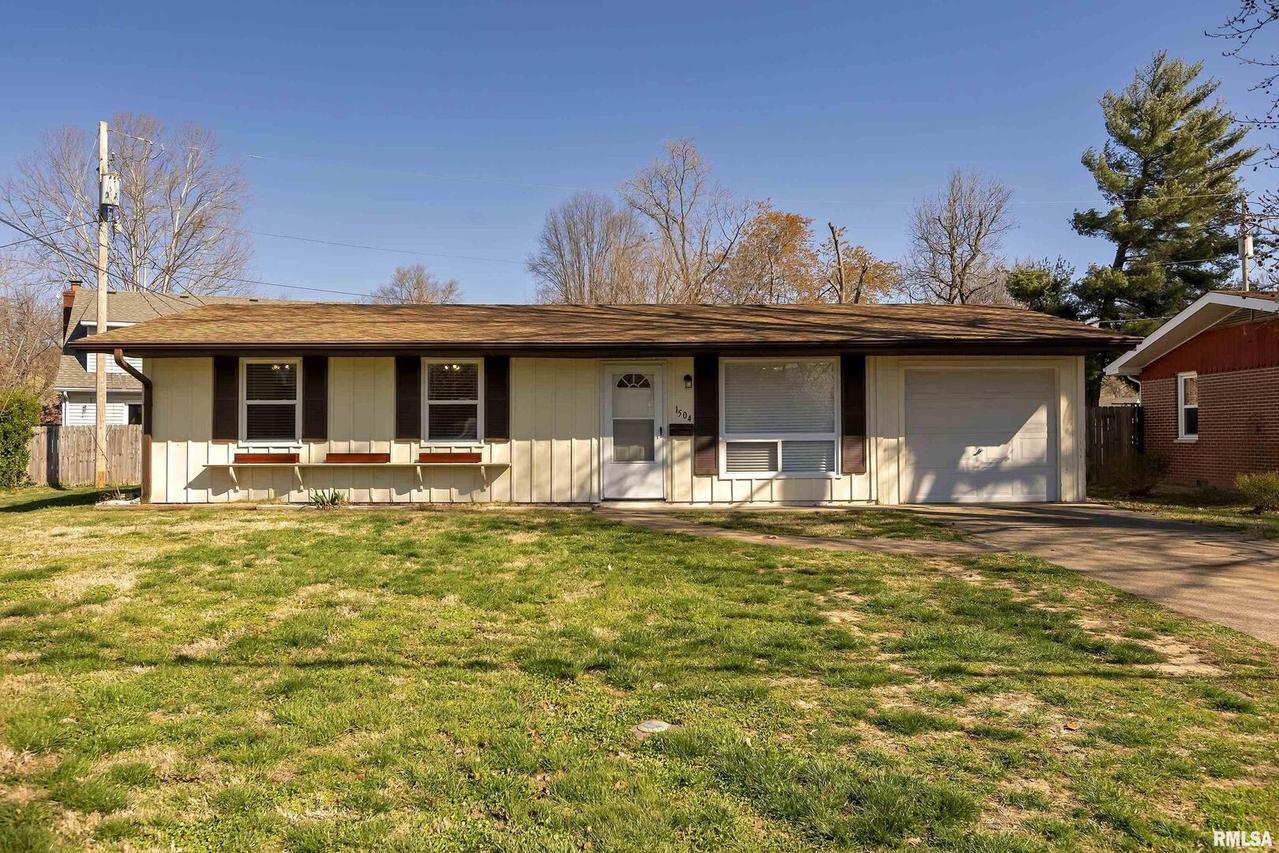 1504 W Hendrickson St., Marion, IL 62959