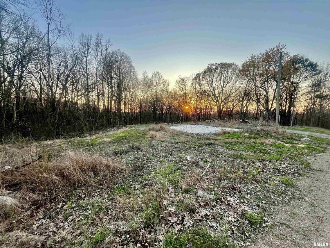 4576 Benton Rd., Metropolis, IL 62960