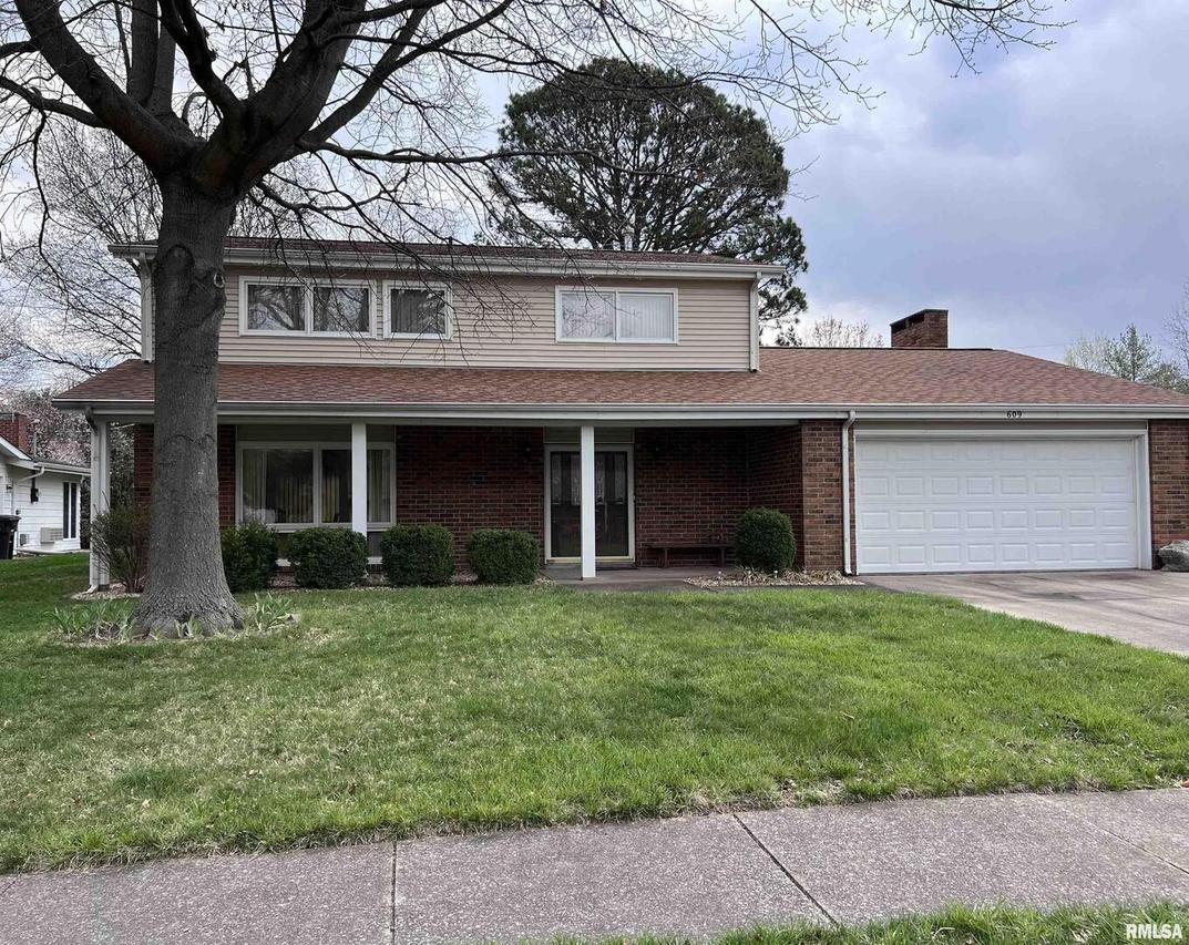 609 S Terrace Dr., Carbondale, IL 62901