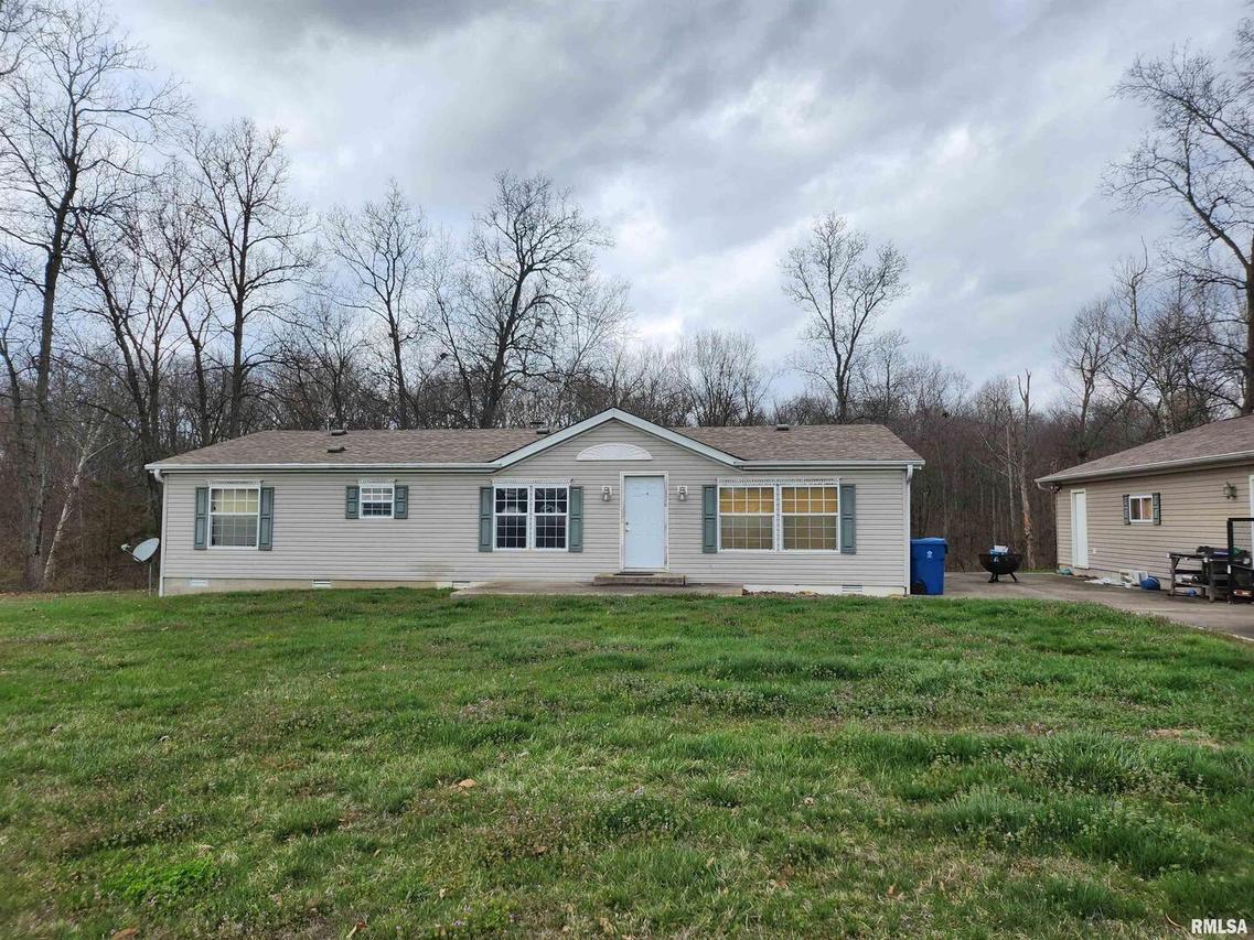 9518 E Webb Rd., Mt Vernon, IL 62864