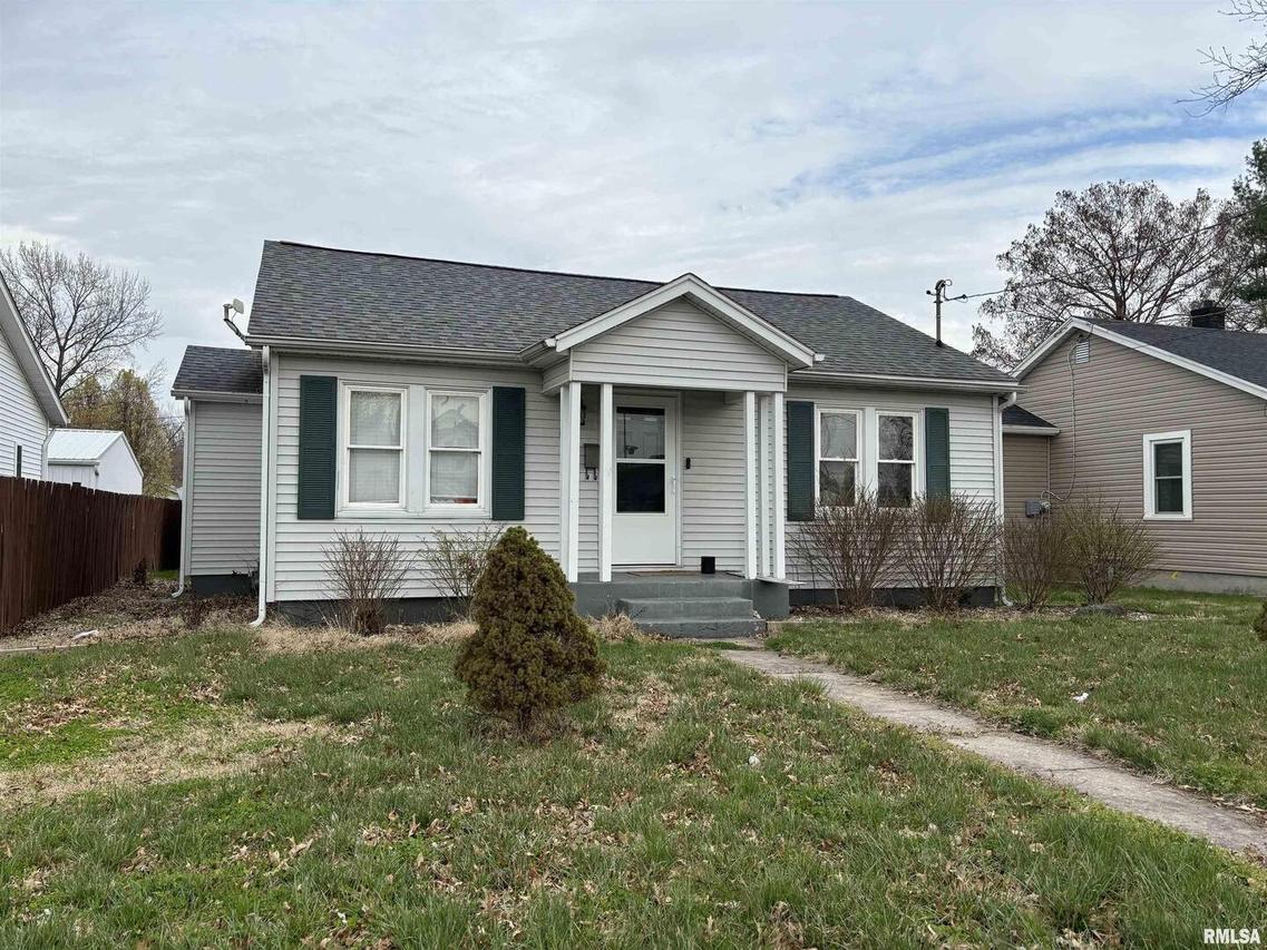 606 N 16th St., Murphysboro, IL 62966